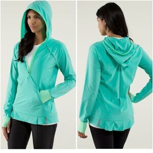 Lululemon Lightened Up Pullover Top Bali Breeze / 1 / 8 Stripe Bali Breeze sz 6